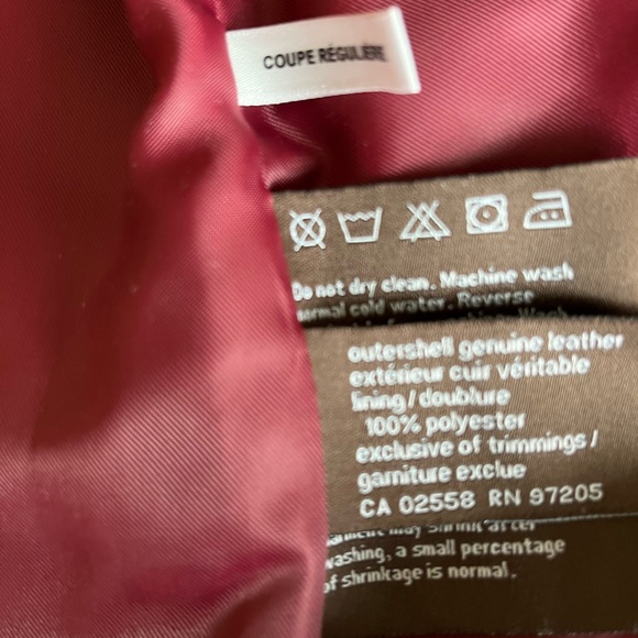 Danier suede blazer. No pockets - Picture 12 of 16